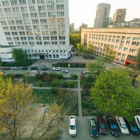 Уютная Студия На Метро Печерская В Центре Киева Kyiv Exterior photo